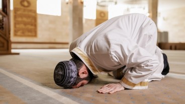 Begini Hukum Berpuasa Ramadan tapi Tidak Salat