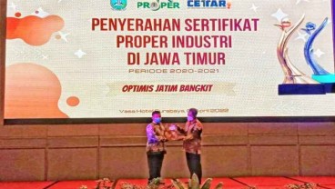 12 Pabrik Gula PTPN XI Raih Proper Biru Industri Jatim