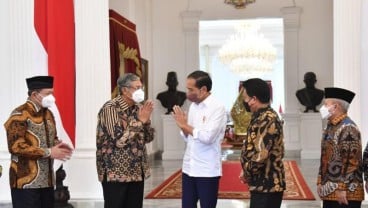 Pansel Serahkan 24 Nama Calon Pengurus BPKH ke Jokowi, Ini Daftarnya