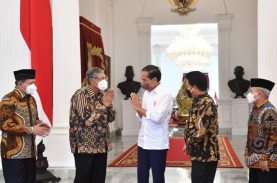 Pansel Serahkan 24 Nama Calon Pengurus BPKH ke Jokowi, Ini Daftarnya