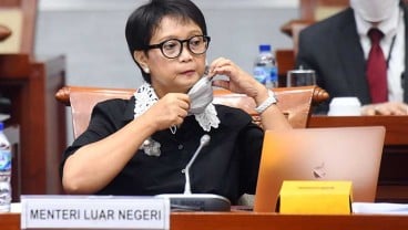 Menlu Retno Jelaskan ke DPR Upaya Indonesia Damaikan Rusia-Ukraina 