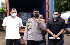 Polda Riau Gerebek Gudang Solar Oplosan, Ini yang Disita 