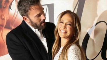 Cinta Lama Bersemi Kembali, Jennifer Lopez dan Ben Affleck Tunangan Lagi