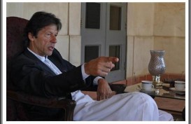 PM Pakistan Imran Khan Digulingkan Lewat Mosi Tidak Percaya