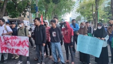 Saat Para Pelajar Dilarang Gabung dalam Demo Tolak Perpanjangan Masa Jabatan Presiden