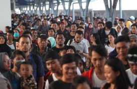 Mudik Lebaran 2022: Tiket Kereta Api Tak Naik, Stasiun Senen Mulai Ramai