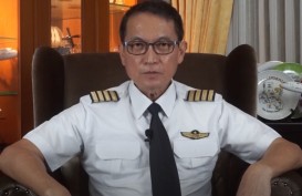 Viral Tangis Kapten Hanafi, Akhir dari Pengabdian Pilot Selama 42 Tahun