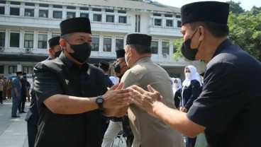 Baru Sehari Menjabat, Yana Langsung Lantik 130 Pejabat Pemkot Bandung