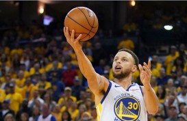 Stephen Curry Bawa Warriors Unggul 3-0 Atas Nugggets di Playoff NBA
