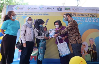 Bareng RMHC, J Trust Bank Selenggarakan Pekan Imunisasi Dunia 2022