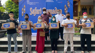 Jamkrindo Bagikan Sembako dan Santunan di Bali