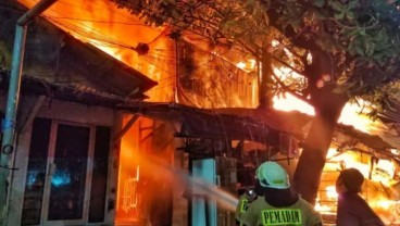 Pasar Gembrong Kebakaran, 6 Kios Hangus