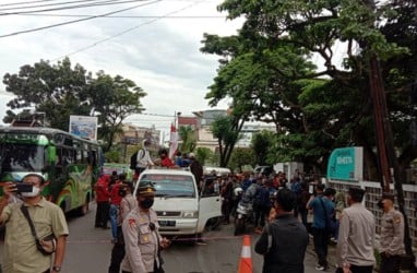 Karyawan PT Bumi Rambang Kramajaya Tuntut THR Dibayar Full