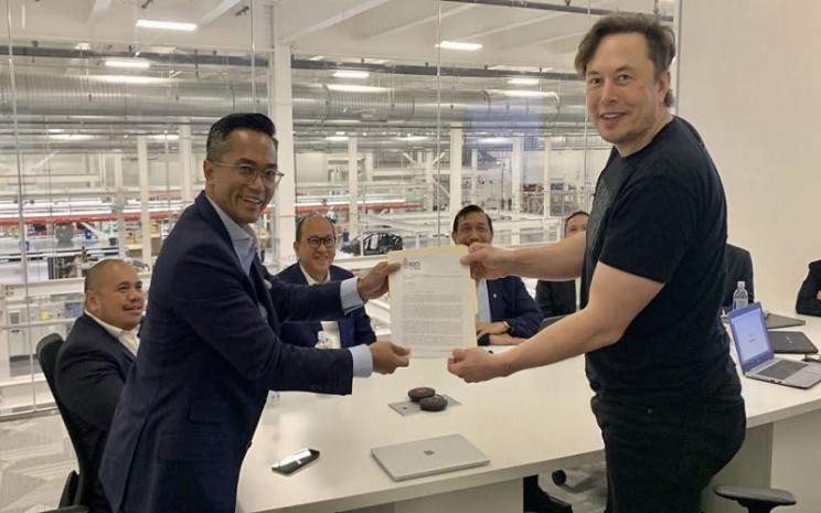 Bos BNBR Anindya Bakrie Rayu Elon Musk Buat Investasi di Indonesia