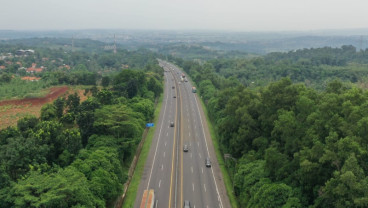 Mulai Padat, One Way di Jalan Tol Mulai Berlaku Sore Ini