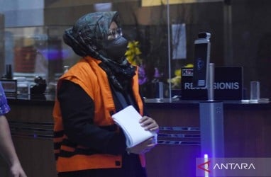 KPK Angkut 3 Koper Usai Geledah Rumah Dinas Bupati Bogor Ade Yasin
