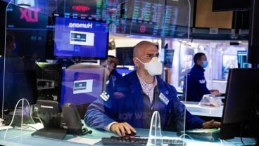 Wall Street Tiarap, Imbas Kinerja Apple dan Amazon yang Suram