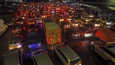 Macet Parah, Sistem Buka Tutup Diberlakukan di Pelabuhan Merak