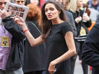 Angelina Jolie Kunjungan Mendadak ke Ukraina, Ada Apa?