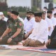 Bareng Iriana, Presiden Jokowi Salat Idulfitri di Yogyakarta