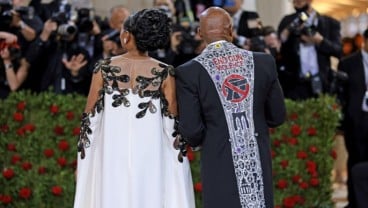 Wali Kota NYC Tampil Stylish Bernuansa Politis di Met Gala 2022