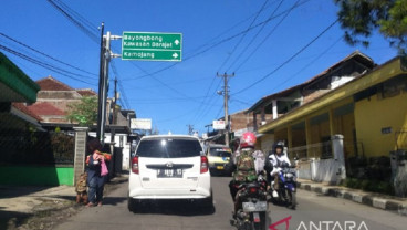 Jalan Menuju Kawasan Wisata di Garut Layak Dilintasi Kendaraan