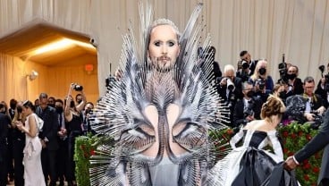 8 Selebriti Pria Berbusana Terbaik di Met Gala 2022, Jared Leto hingga Joe Jonas