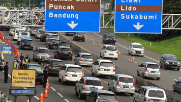 Jalur Puncak Bogor Dipadati Wisatawan
