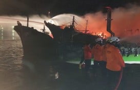Dermaga Cilacap Kebakaran saat Lebaran, 45 Kapal Nelayan Dilalap Api