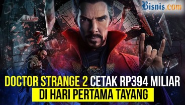 Doctor Strange 2 Laris Manis di Hari Pertama Tayang