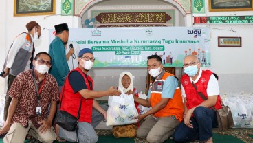 Aksi Sosial Tugu Insurance Bantu Keluarga Prasejahtera Sambut Idul Fitri