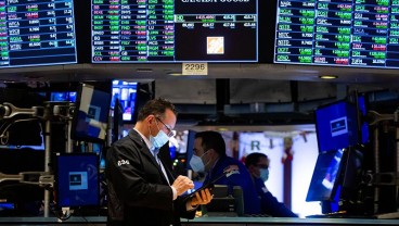 Wall Street Bervariasi, Pasar Tunggu Data Inflasi dan Lapkeu