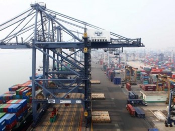 Ekonom BCA: Neraca Perdagangan RI Diprediksi Surplus US$4,3 Miliar pada April 2022