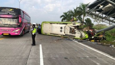 Sejumlah Rumah Sakit Tangani Korban Kecelakaan Bus di Tol Mojokerto