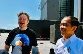 Jokowi Bertemu Elon Musk, Rocky Gerung: Itu Sensasi dan Ilusi