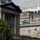 Ekonomi Jepang Terkoreksi, BOJ Kirim Sinyal Lanjut Stimulus