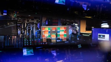 Wall Street Anjlok Paling Dalam Sejak Juni 2020, Saham Ritel Ambles