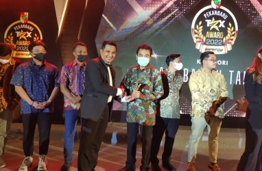 Taat Bayar Pajak, PHR Dianugerahi Penghargaan Pemko Pekanbaru 