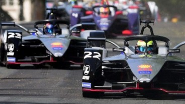 Formula E Jakarta : Memacu Transisi Energi Lewat Balap Mobil Masa Depan