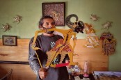 Dari Hobi, Pengrajin Wayang Kulit Ini Sukses Jualan ke Luar Negeri