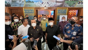 Perda Disahkan, BRK Syariah Diharapkan Menjadi Lokomotif Ekonomi Syariah di Riau