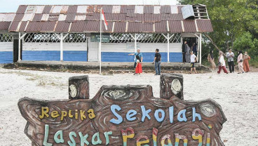 Replika Sekolah Laskar Pelangi Menjadi Obyek Wisata Favorit di Belitung Timur