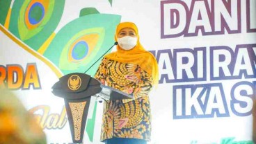 Gubernur Khofifah Ajak Masyarakat Rehabilitasi Hutan