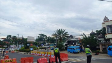 Update Lalu Lintas, Polisi Berlakukan One Way ke Arah Puncak