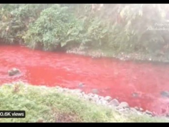 Sungai Citarum Berubah Warna Jadi Merah Darah, Ini Alasannya