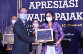 JNE Raih Penghargaan dari KPP Pratama Bandung Bojonagara