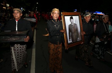 Pancasila sebagai Dasar Negara dan Pandangan Hidup Bangsa Indonesia