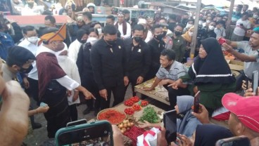 Tatkala Jokowi Beli Lima Gelas Cabai