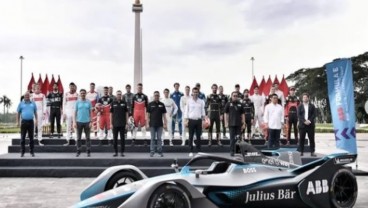 Formula E Rampung, Anies Pantau Pemindahan Mobil Balap di JIEC