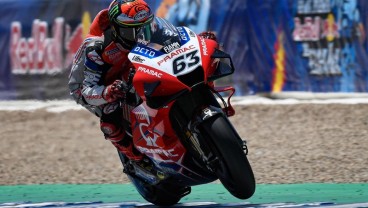 Crash di MotoGP Catalunya, Francesco Bagnaia Geram Takaaki Nakagami Tak Dapat Hukuman